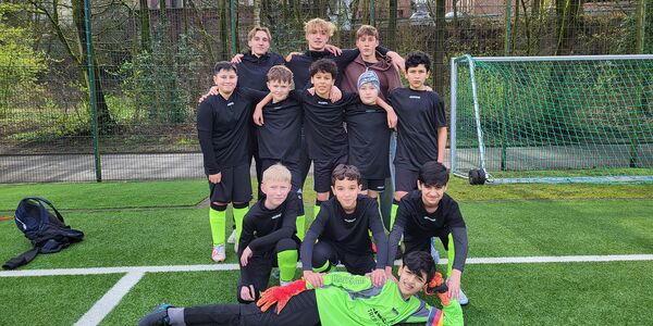 Schulmannschaft bei der Stadtmeisterschaften Fußball WK 4